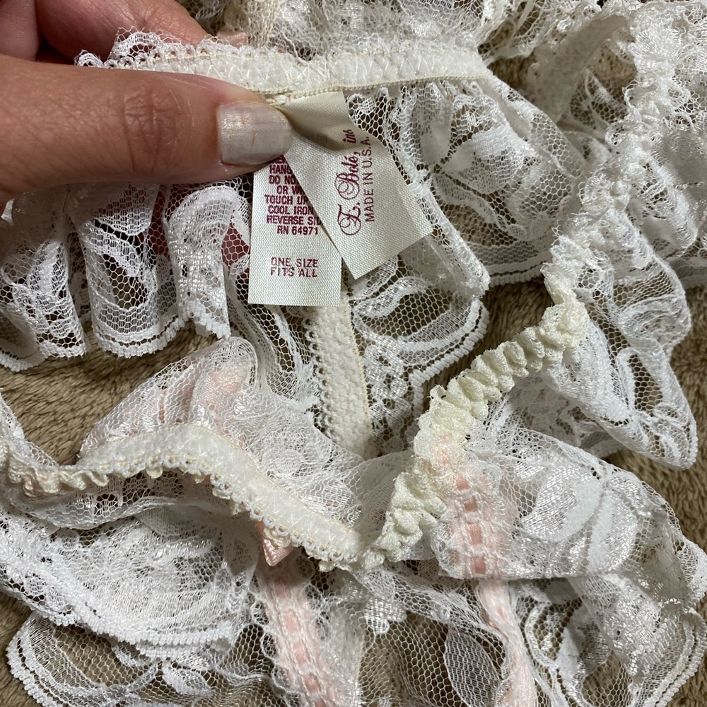 E. Bole guarters & matching panties